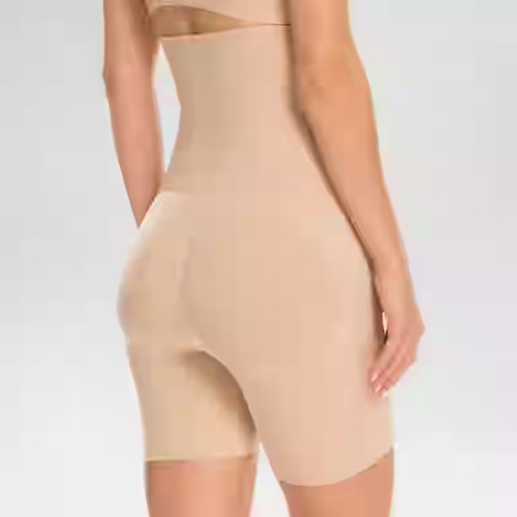 🥳 3/$26 Assets by Spanx High Waist Shaping Shorts Nude Beige - Picture 3 of 9